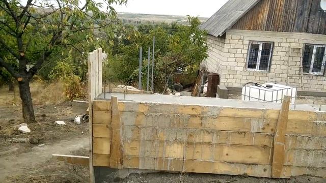 Ля дача, участок, террасирование, стена 50-60 см ширина, бетона более 20 кубов... смотреть онлайн