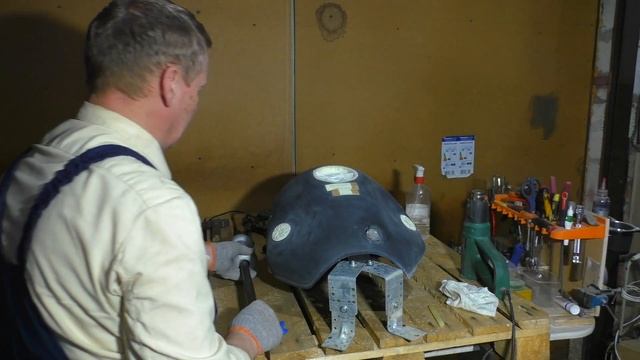 Как вытянуть вмятины с помощью термоклея