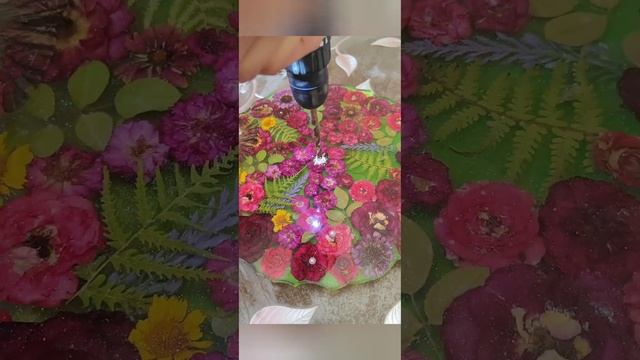 Часы с сухоцветами из эпоксидной смолы. смотреть онлайн