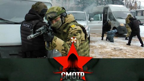 Уникальные спецкурсы и тренировки со спецназом: курсанты Росгвардии из Санкт-Петербурга | «Смотр»