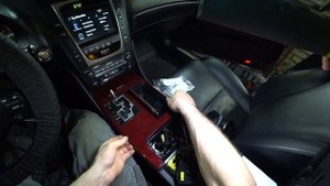 Lexus GS300. Замена подсветки селектора АКПП и клавиши PWR SNOW.