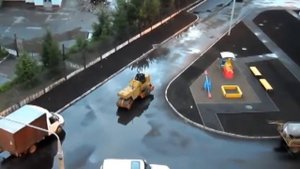 Угон асфальтоукладчика