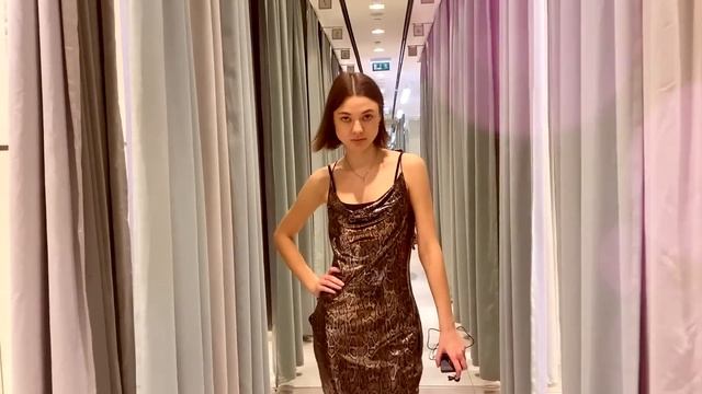 ОДЕЛАСЬ НА 1000 РУБЛЕЙ В H&M ЧЕЛЛЕНДЖ ! БЫЛО НЕ ПРОСТО! смотреть онлайн