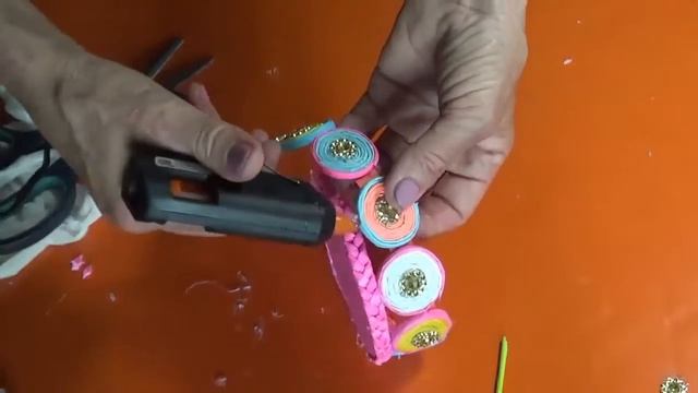 шкатулка  из газетных трубочек-конфетница своими руками