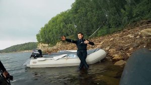 Первый сазан гостя из Иркутска. Подводная охота на Красноярском водохранилище.