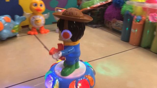 Singing toys, funny dancing musical toys Hello Kitty fitness rope vs Donald ON Drums #NameTheSong смотреть онлайн