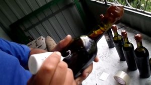 Разлив вина по бутылкам на длительное хранения