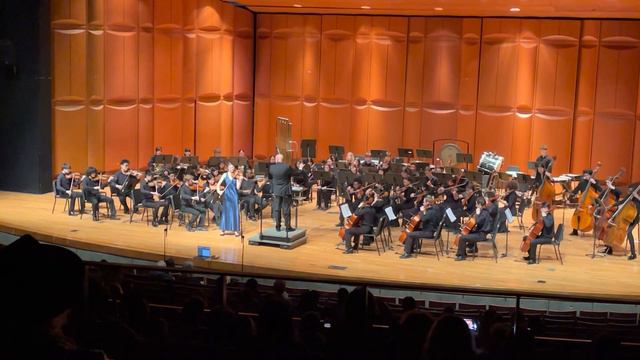 Dvorak: Violin Concerto in A minor - Aurora Miller - LaGuardia Philharmonic смотреть онлайн