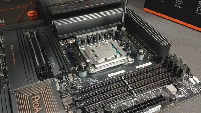 ID COOLING SE 207 XT Advanced CPU Cooler On ASUS Pro Art AM5 смотреть онлайн