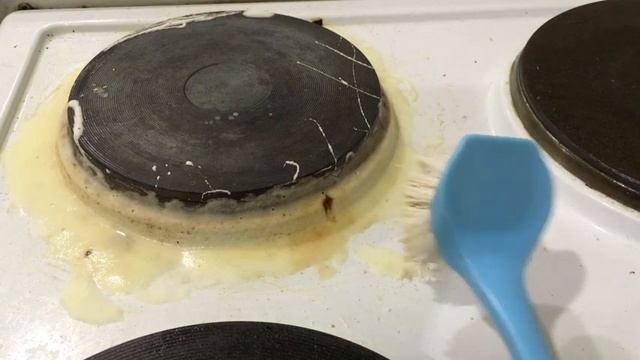 Простое средство для чистки плиты. Быстро, просто, эффективно.