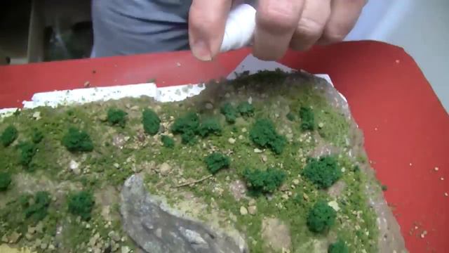 Basic Model Train Scenery Tutorial #2 - Using color pigment on a rock formation смотреть онлайн