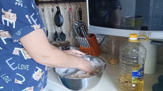 Испекла деревенский каравай //Сходила в лес //