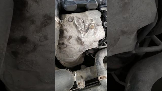 Замена насоса гидроусилителя руля на Пежо 407 1.6HDi смотреть онлайн