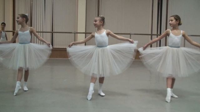 ЧАСТЬ 9 - МГАХ/Подготовишки Н.А.Вихревой 26.12.2013 смотреть онлайн