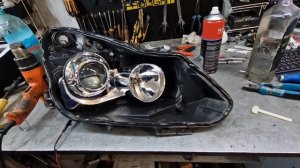 Opel Corsa Установка бидиодных линз Aozoom A13 BI-LED с масками Fashion Style.