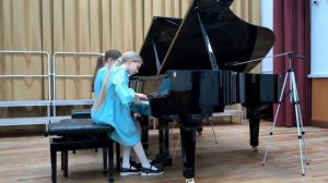 25. А. Аренский «Сказка» соч. 34 №1. Исп. Грибова Елизавета, Завьялова Полина