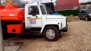 W АТЗ-4.9 бензовоз (автотопливозаправщик) ГРАЗ на базе ГАЗ-3309