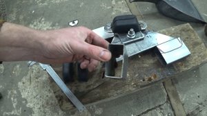 Траверса для вывешивания двигателя, опорная балка для снятия коробки или подрамника! С размерами!