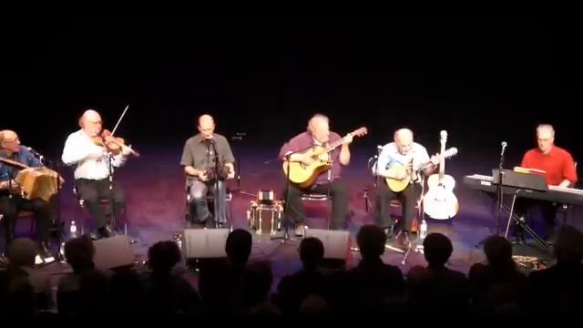 The Friends Of Fiddler's Green Play The Waiting For Emily Set