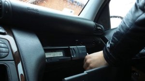 Mercedes C240 W203 6 disc CD changer removal