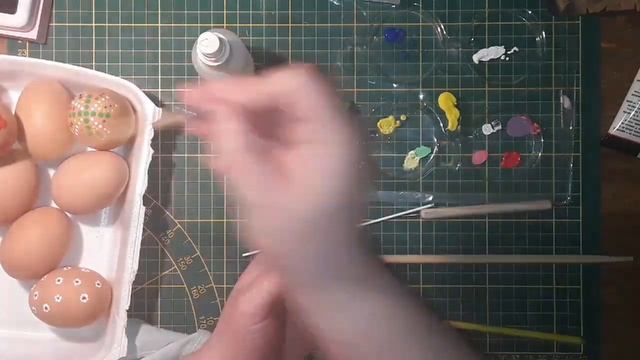 Egg Coloring for Easter - Starving Emma смотреть онлайн