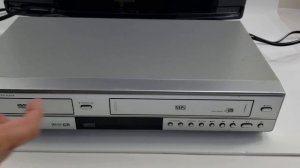 Samsung VCR VHS DVD Recorder Combo Player DVD-V5650 - No Remote