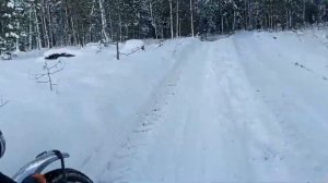 Дрифт на мотоцикле с коляской зимой. Иж планета!