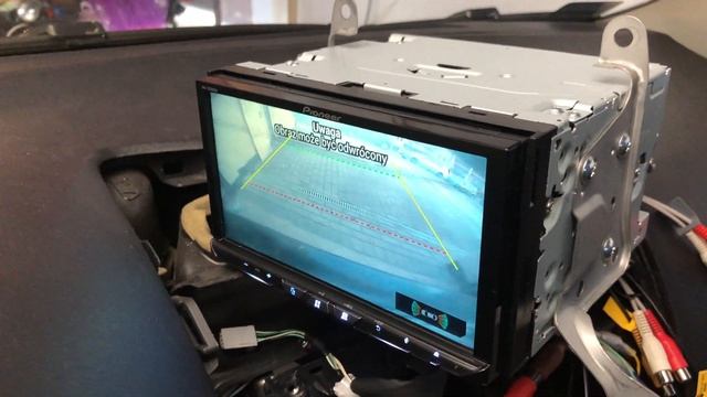 Podłączenie kamery z Toyota Avensis T27 do radia Pioneer AVH-Z9200 смотреть онлайн