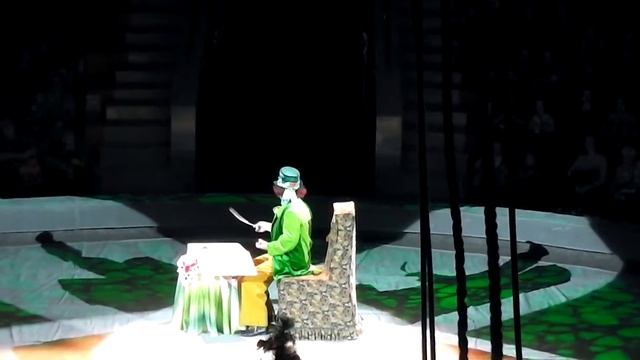 Алеся и Влада в цирке. Делаем аквагрим Бабочка и Снежинка смотреть онлайн