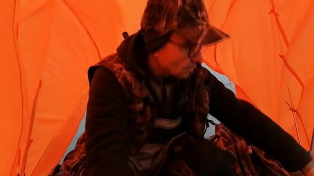 Ноябрь, Руза, рыбалка с лодки в шторм смотреть онлайн