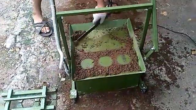 Бизнес.Вибростанки для изготовления шлакоблоков.