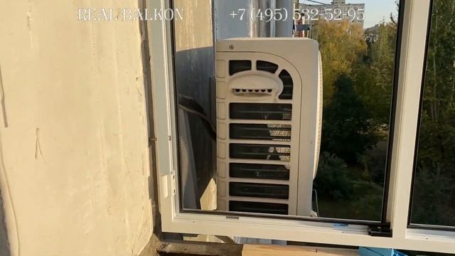 Остекление балкона с крышей.   Распашной алюминий , шкаф на балкон