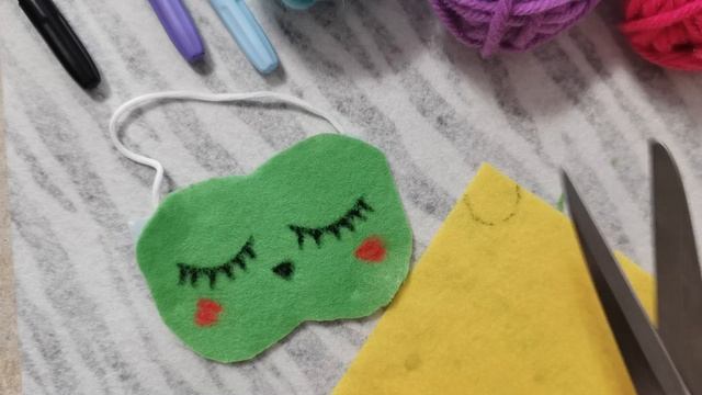 МАСКА ДЛЯ СНА СВОИМИ РУКАМИ ДЛЯ БАСИКА \ ПРОСТОЙ СПОСОБ СДЕЛАТЬ МАСКУ ДЛЯ СНА #басик #diy смотреть онлайн