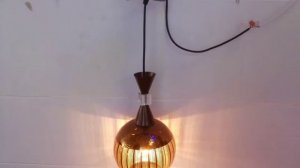 Как светит люстра 1 лампа 1 зеркальный плафон на регулируемом уровне!