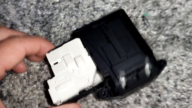 Блокировка люка стиральной машины LG EBF61315801 смотреть онлайн