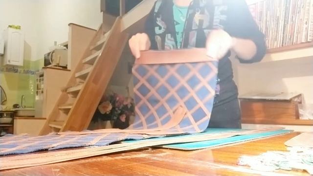 Шью большую сумку Tote / Шопер из кусочков кожи. Перезаливка - процесс полностью смотреть онлайн