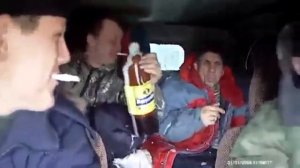 Мужики в УАЗ