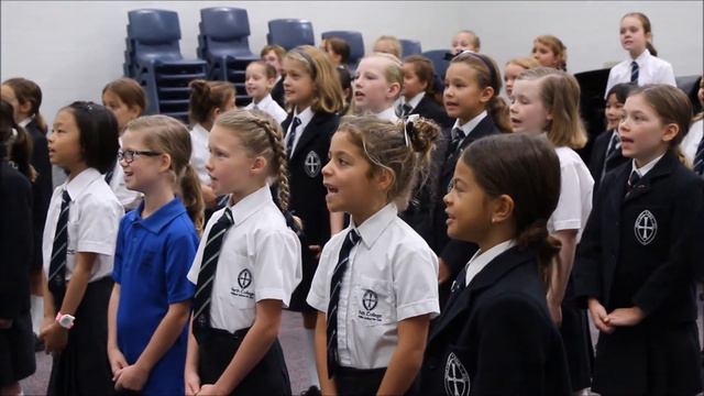 Perth College: Pass the Song Along смотреть онлайн