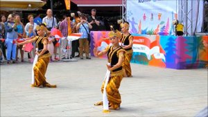2017 - Фестиваль Индонезии. Festival Indonesia. Традиции. Театр. Танцы Индонезии. Фрагменты.