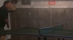 Бабушка и Дедушка играют в настольный теннис Мем #meme