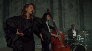 Olga Veber Lovely cover band -  Night light cover , lounge , jazz , welcome .