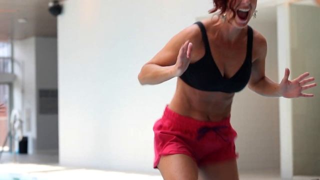 Glide Fit Floating Fitness Mat - How GlideFIT has started a new category of floating fitness. смотреть онлайн