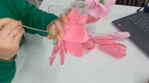 ?Как сделать ЦВЕТЫ  из ФОАМИРАНА .Своими руками.FOAM Sheet graft ideas.