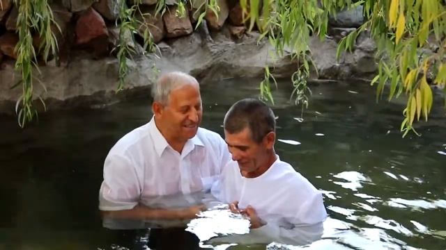 Крещение христиан в церкви Новая Жизнь г. Славянска пер. Звездный(бывш. Тельмана) 70 смотреть онлайн