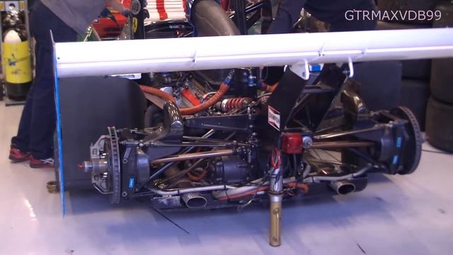 Crazy sound : warm-up Ferrari 333 SP V12 ! [HD] смотреть онлайн