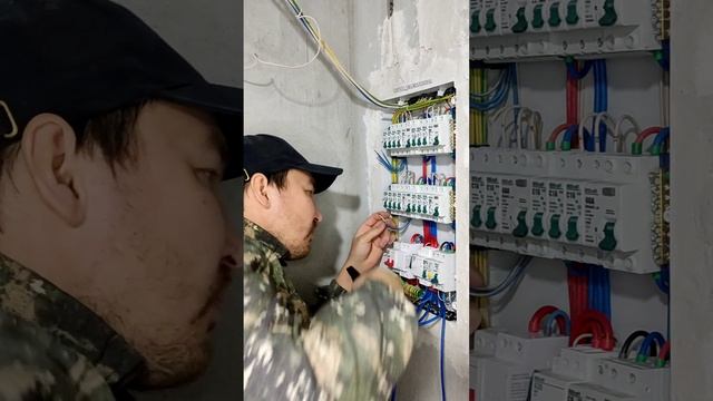 СБОРКА ЭЛЕКТРОЩИТА