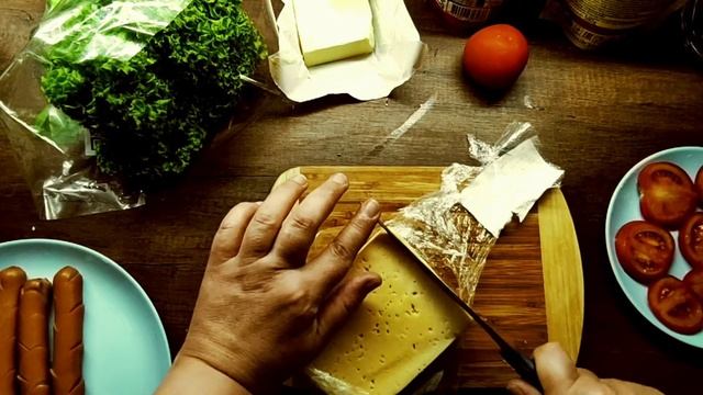 КАК ПРИГОТОВИТЬ ХОТ-ДОГ (ПО БЫСТРОМУ) 1 смотреть онлайн