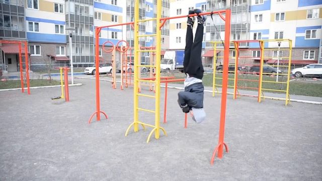 Крюки на турник для ног. Инверсионные ботинки. Чтобы висеть вниз головой