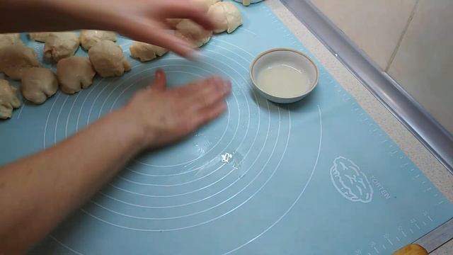 Крутий кип'яток + борошно. Пиріжки з капустою