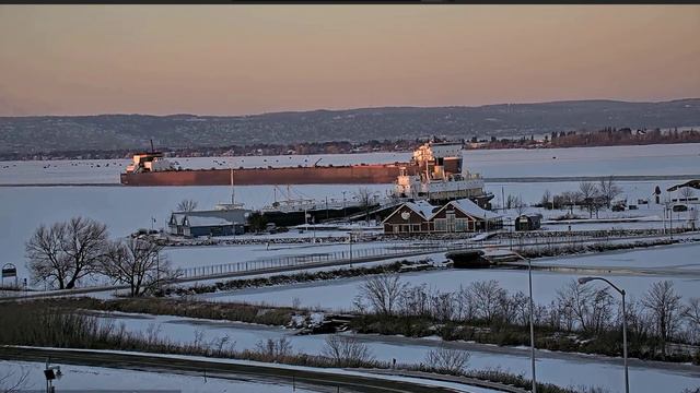 Stewart J Cort transiting Superior Bay 12/23/2021 смотреть онлайн